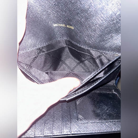 EUC Michael Kors Black Pebble Leather Wallet - Picture 8 of 14